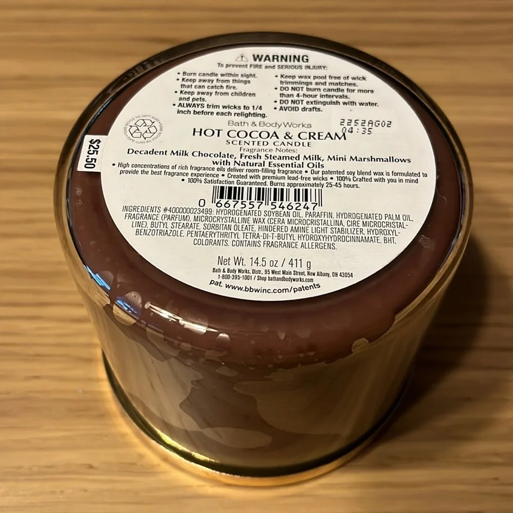 Bath & Body Works 3 Wick Candle. Hot Cocoa & Cream.